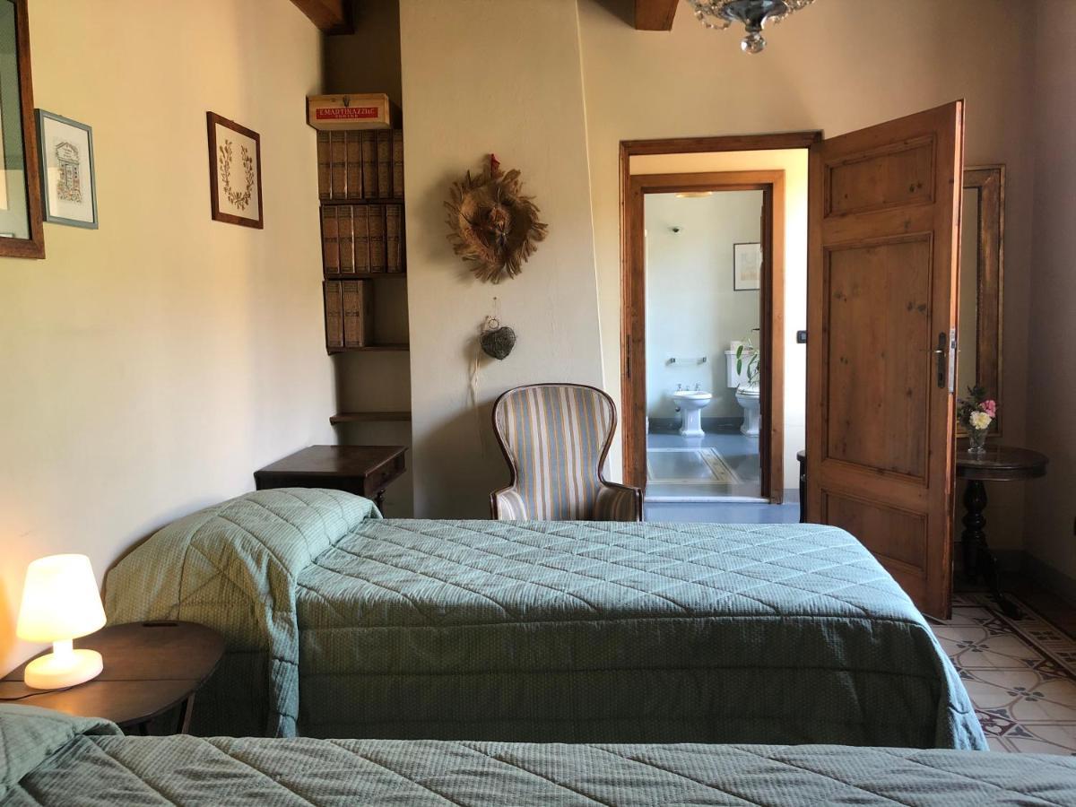 Bed and Breakfast Casa Marcè a Sonno à Porcari Extérieur photo
